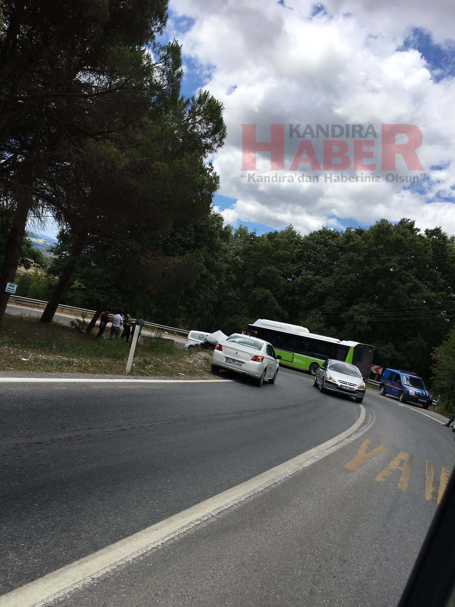 Kandıra Kefken Yolu Babatepesi mevkiinde trafik kazası..