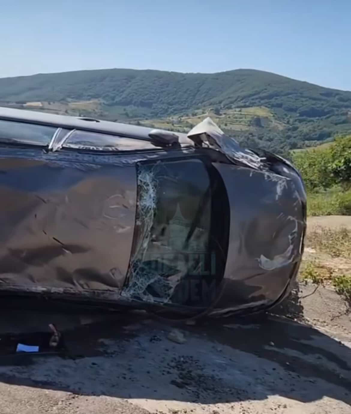 Kandıra Yolunda Faciadan Dönüldü: Otomobil Takla Attı, 5 Kişi Sağ Kurtuldu!