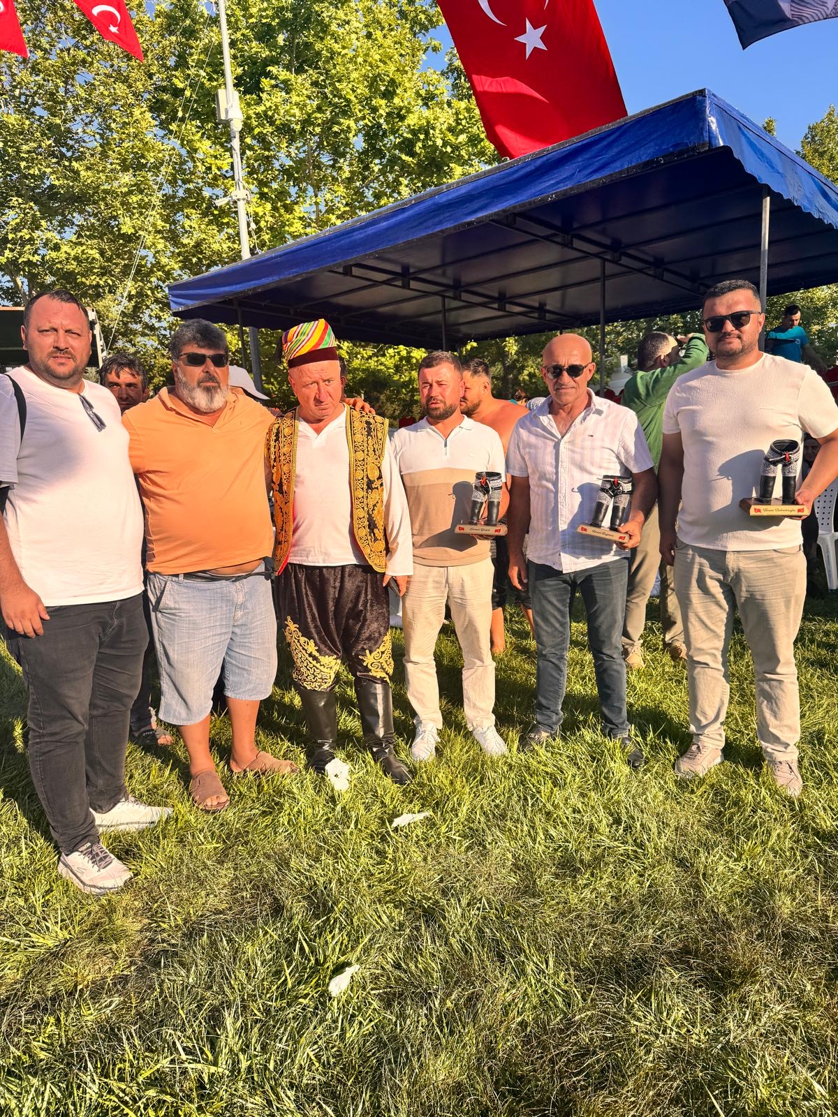 Kandıra’da Güreş Coşkusu.. Başpehlivan Yıldıray Akın Oldu..