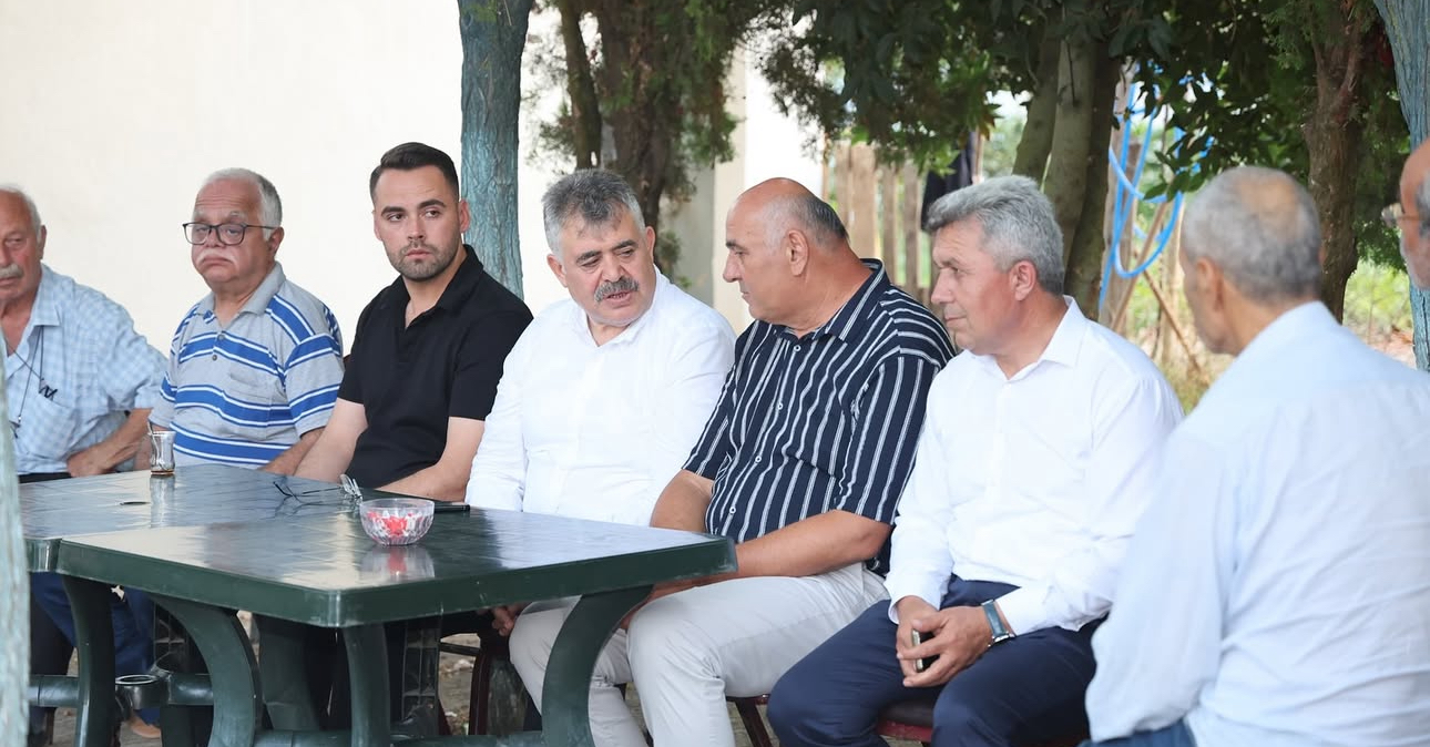 Veysel Tipioğlu Kandıra’da Esnaf ve Vatandaşlarla Buluştu