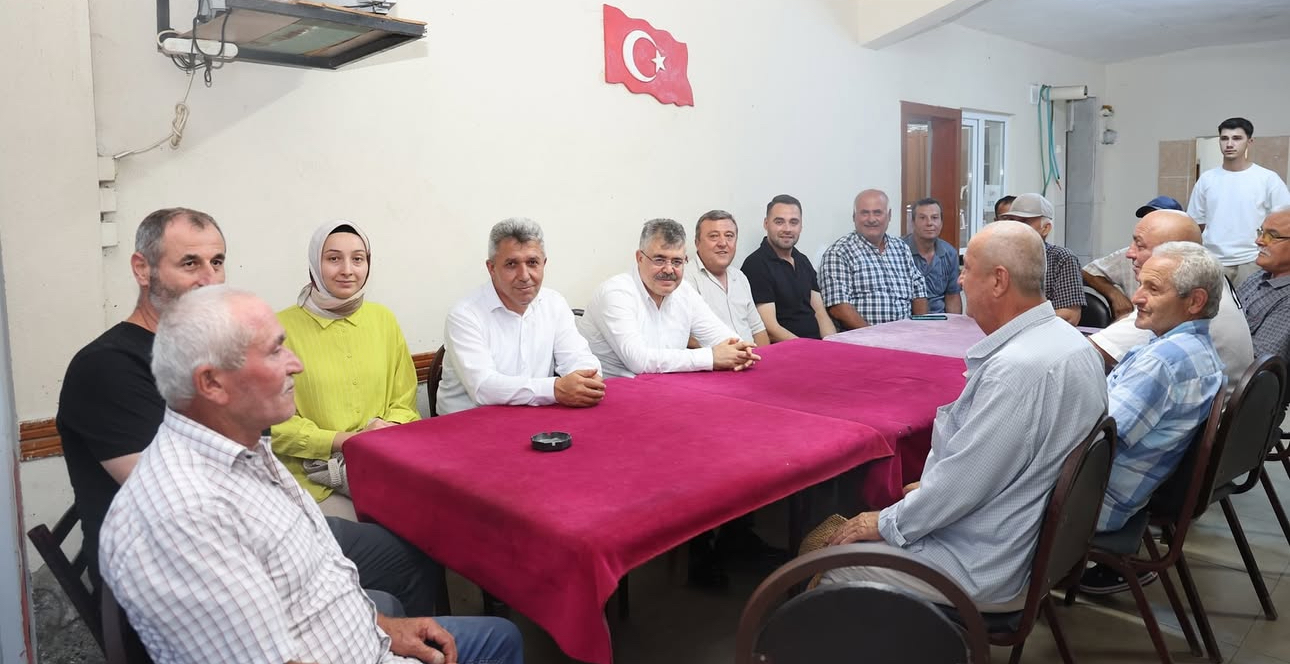 Veysel Tipioğlu Kandıra’da Esnaf ve Vatandaşlarla Buluştu