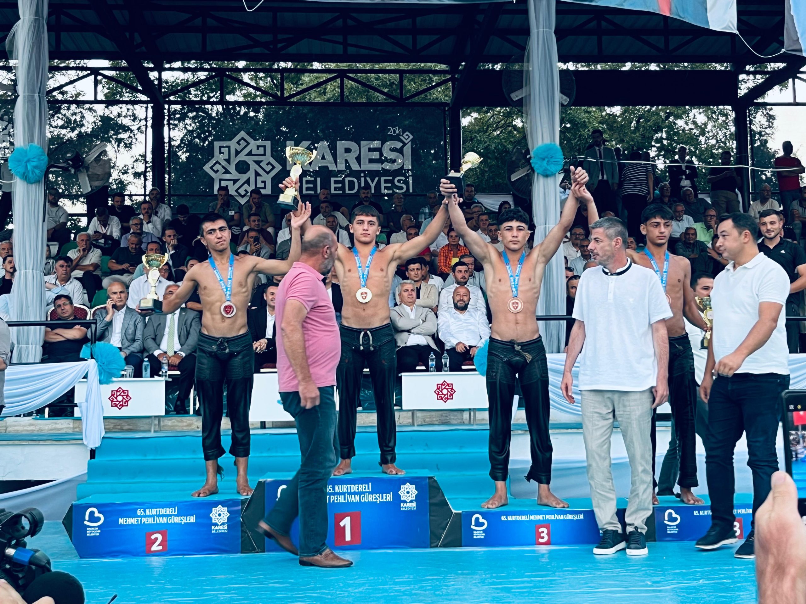 Kurtdereli Güreşleri’nde Tozkoparan Boyda Şampiyon Salih Yıldız