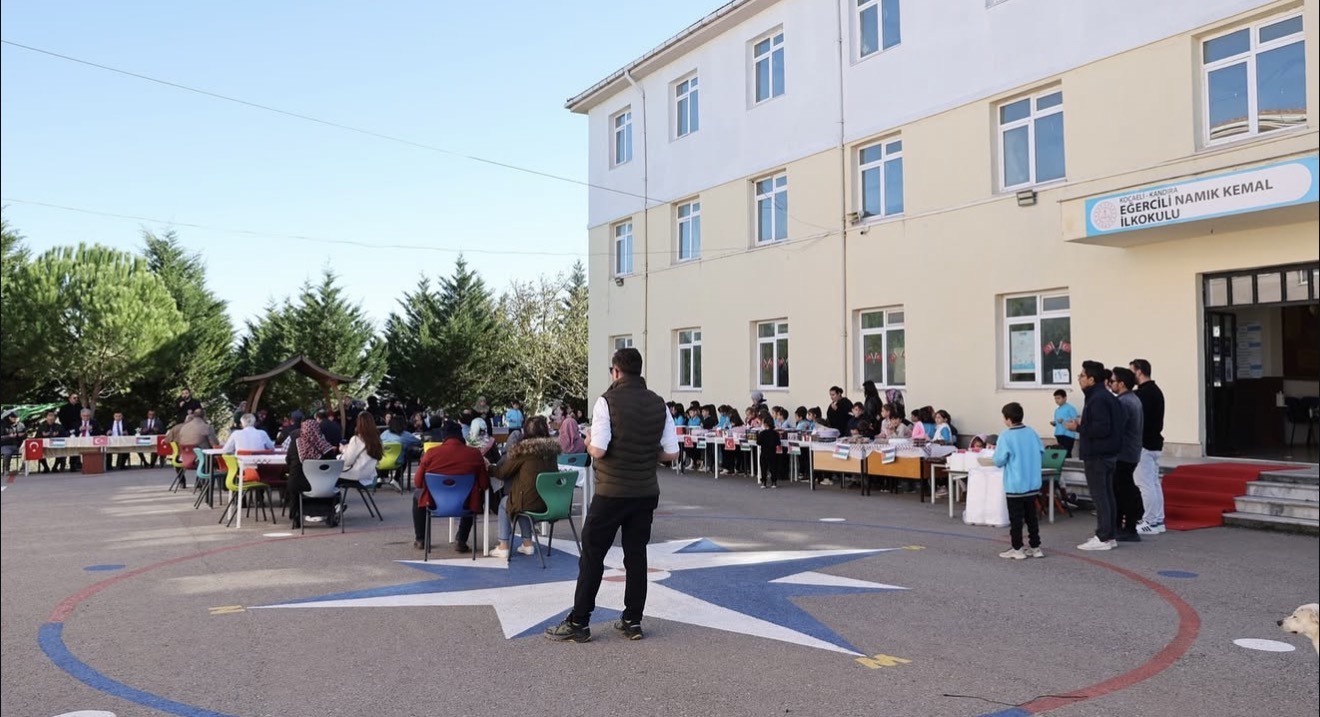 Kandıra Eğercili Namık Kemal İlkokulu’ndan Filistin’e Destek Kermesi