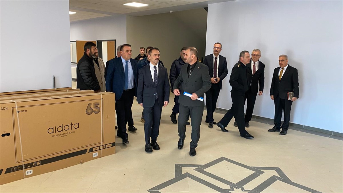 Vali Aktaş, Kandıra Anadolu İmam Hatip Lisesi ve Kefken Jandarma Karakolu’nda İncelemelerde Bulundu