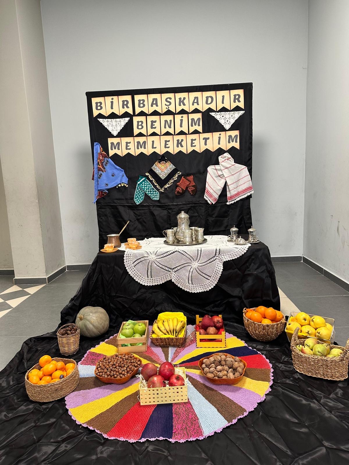 Zafer İlkokulu Özel Eğitim Sınıfı öğrencilerinin Türk Malları Haftası etkinliğinden görüntü