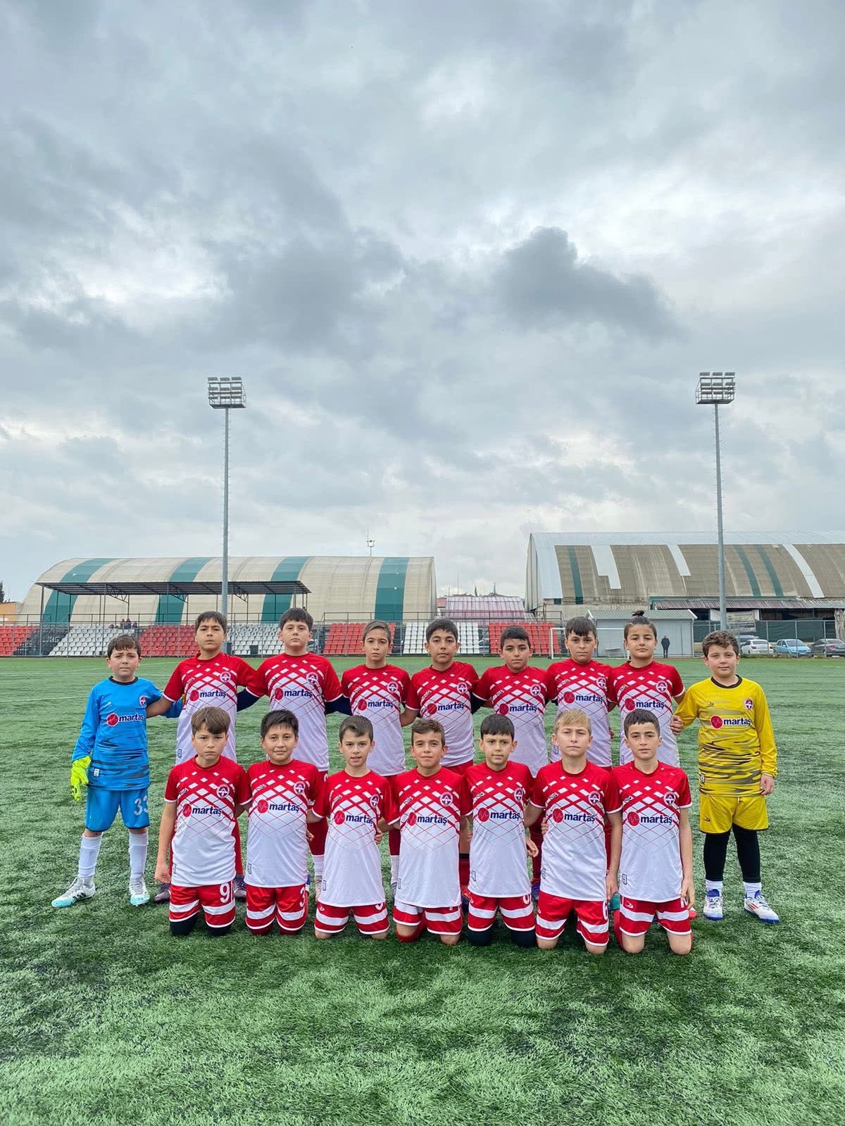 Kandıraspor U12 Takımı’nın Kocaeli Okan Spor karşısında aldığı 2-0’lık galibiyet