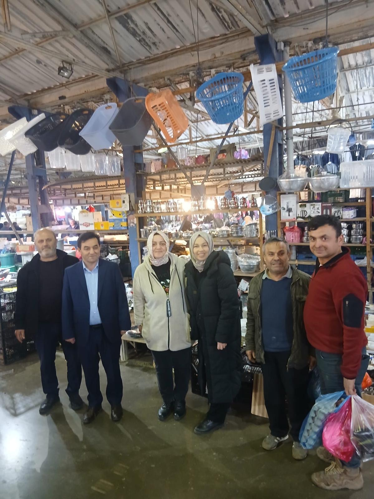 Yayla Kaba, Kandıra Çarşamba Pazarı’nda Esnafla Bir Araya Geldi