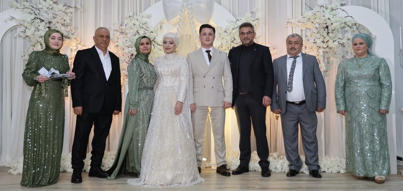 Kandıra’da Rümeysa ve Onur Çifti Nişanlandı