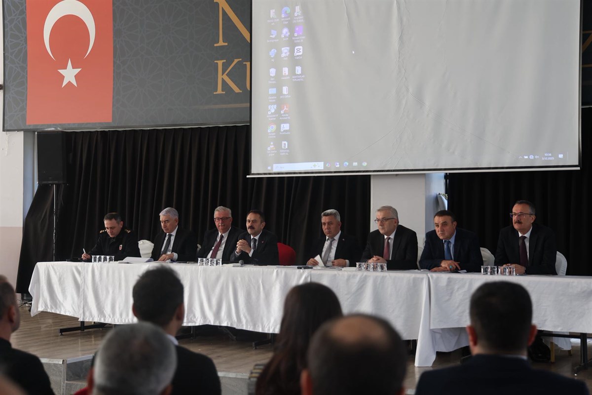 Kandıra İlçesi Muhtarlar Toplantısı Vali Aktaş Başkanlığında Gerçekleştirildi