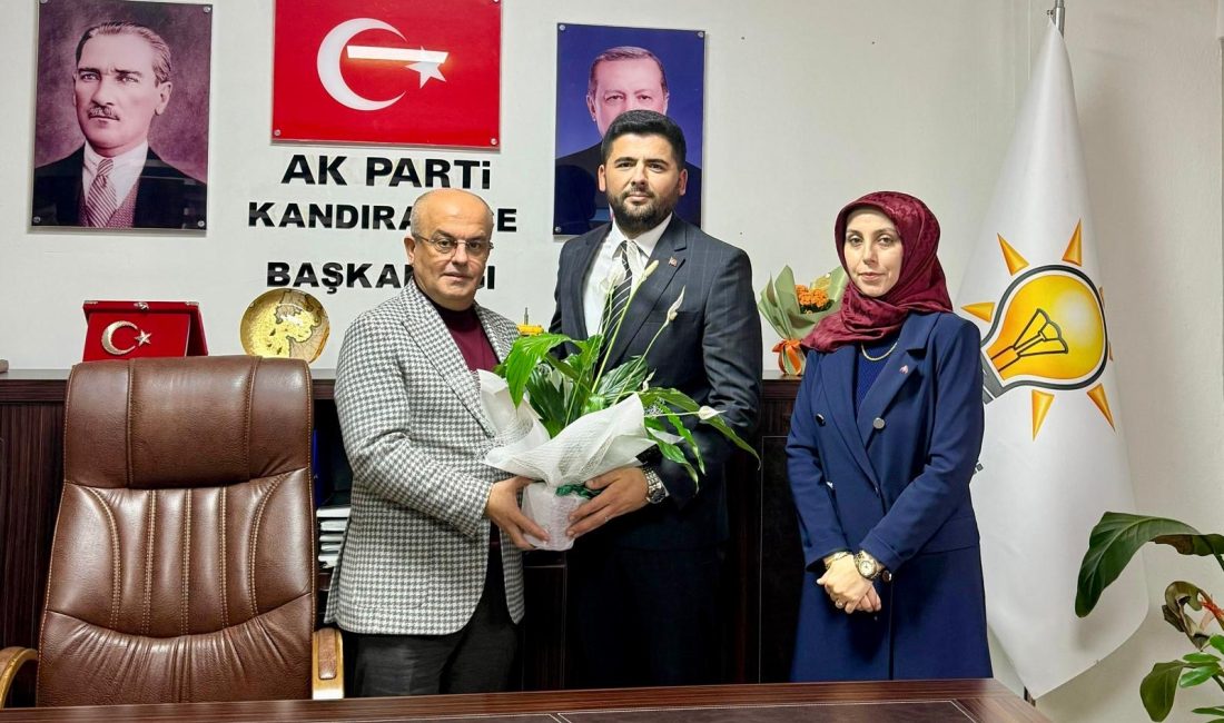 MHP Kandıra Heyeti, AK Parti İlçe Başkanı Sertan Kulaç’ı Tebrik Etti AK Parti Kandıra İlçe Başkanı Sertan Kulaç, Cumhur İttifakı ortağı