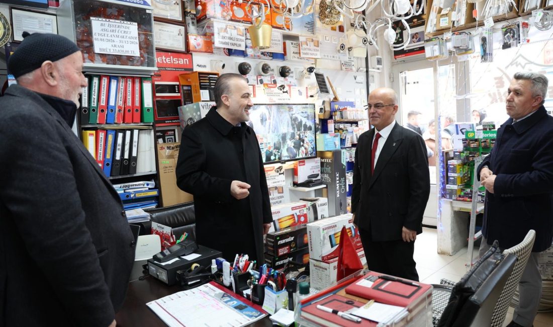 AK Parti Kocaeli İl Başkanı Şahin Talus’tan Kandıra Esnafına Ziyaret AK Parti Kocaeli İl Başkanı Şahin Talus, beraberindeki heyetle birlikte