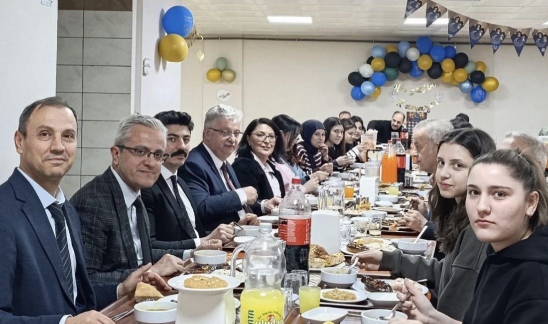 Kocaeli İl Milli Eğitim Müdürü Emrullah Aydın ve Kandıra Kaymakamı