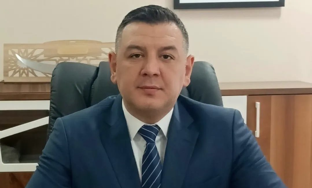 Kandıra Siyasetinde Şok İstifa: Sinan Çavuşoğlu AK Parti’den İstifa Etti Kandıra’nın yakından tanıdığı isimlerden olan Kandıra Sevdalıları Derneği Başkanı Sinan