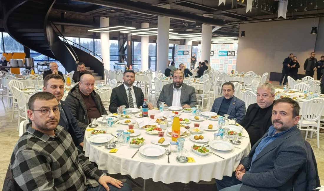 MHP Kandıra Heyeti Kocaeli Kent Konseyi İftarında Kocaeli Kent Konseyi tarafından düzenlenen geleneksel iftar programına Kandıra’dan siyaset