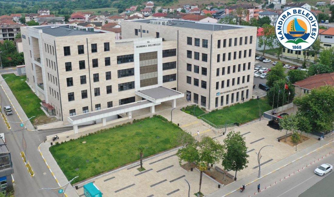 Kandıra Belediyesi’nden Personele Bayram Müjdesi: İkramiyeler Yatıyor Kandıra Belediyesi, Ramazan Bayramı öncesinde çalışanlarının yüzünü güldürdü. Belediye Başkanı