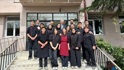 Kandıra Kaymakamı Ömer Lütfi Yaran, ilçedeki eğitim-öğretim faaliyetlerini yerinde incelemek