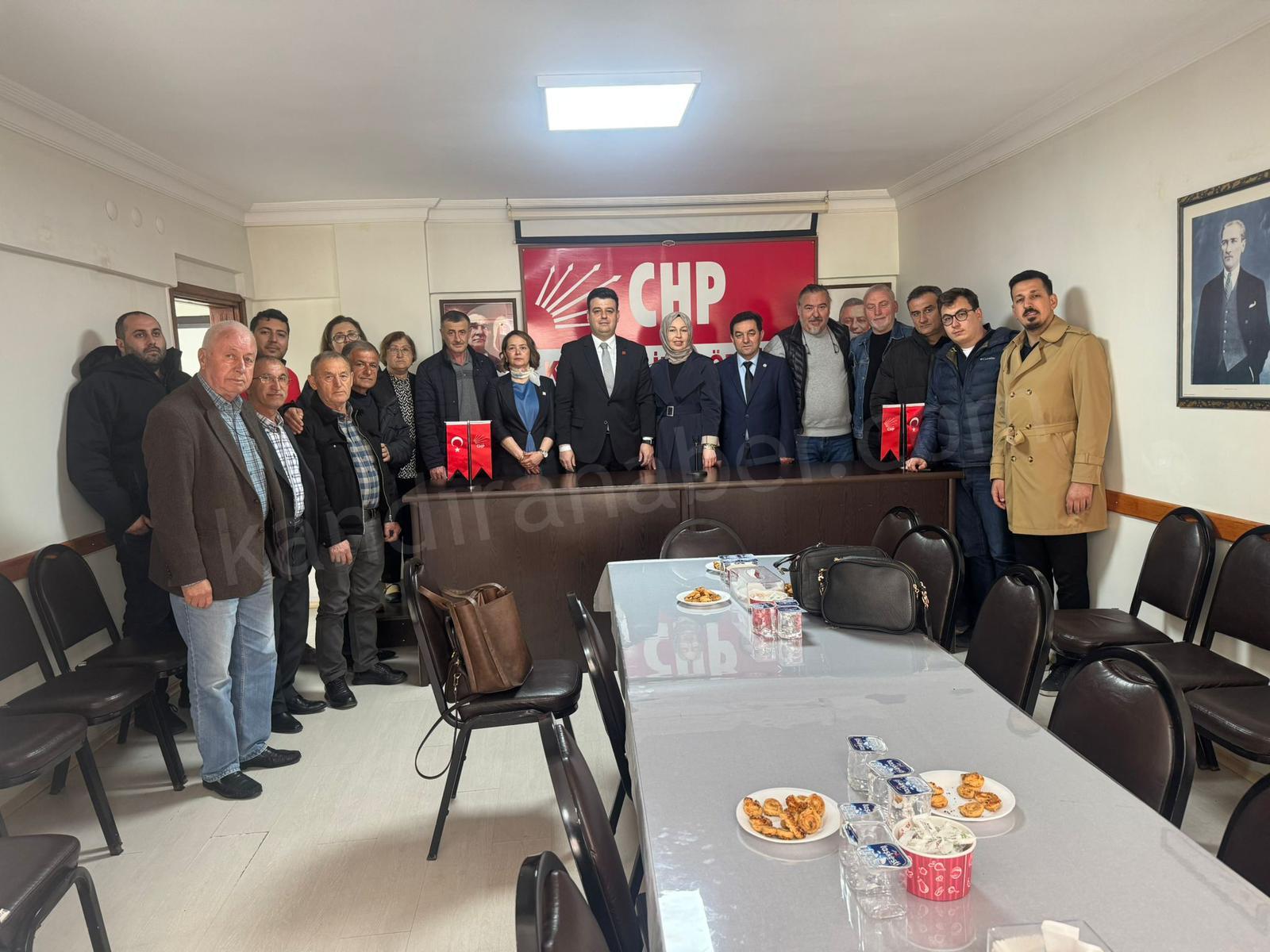 Kandıra’da Esnafın Sorunları Masaya Yatırıldı: CHP ve Esnaf Odası Bir Arada