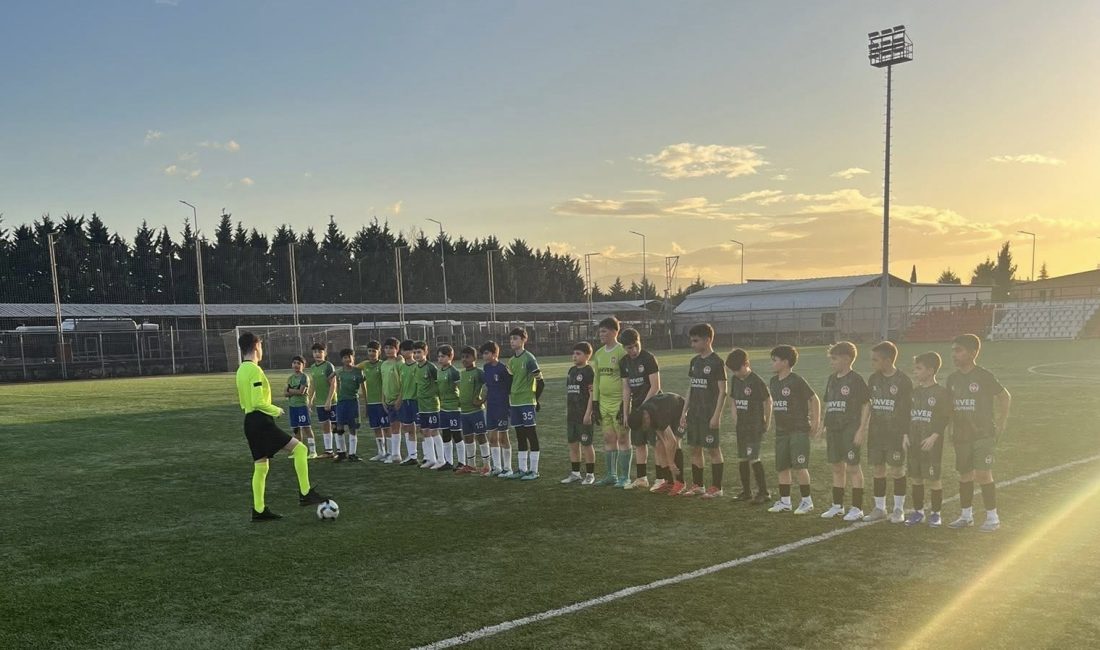 Kandıraspor U13 takımı, ligin ikinci haftasında deplasmanda karşılaştığı maçta sahadan