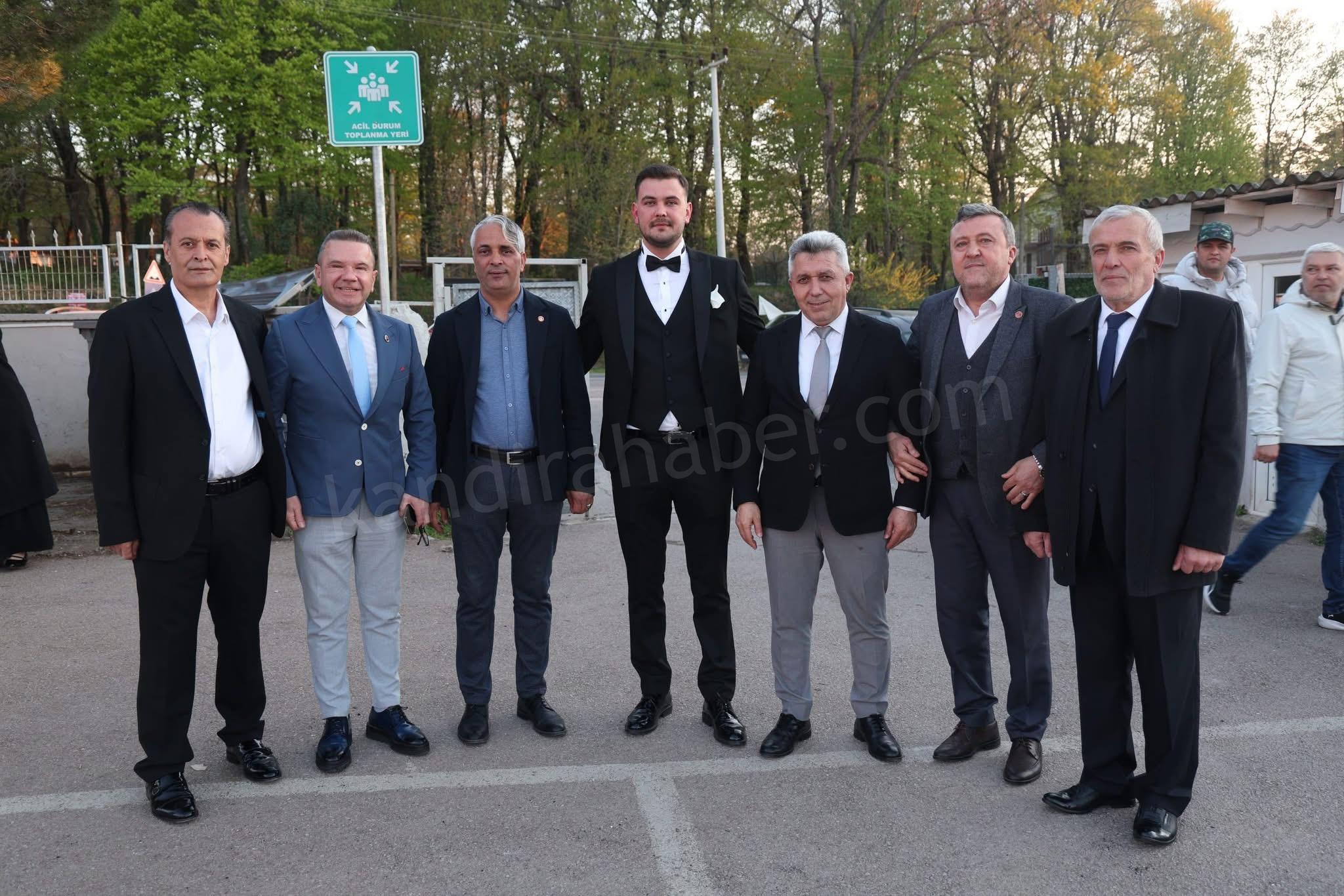 Kandıra Siyaseti Düğünde Bir Araya Geldi: Sinan Kesikbaş ve Fatma Nur Aran Dünyaevine Girdi