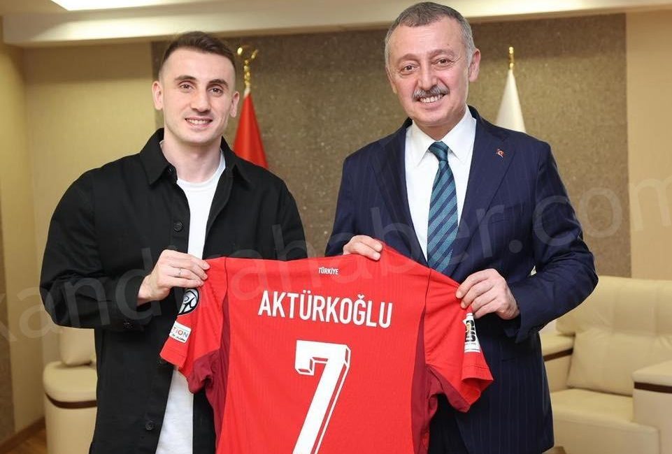 Kocaeli Büyükşehir Belediye Başkanı Tahir Büyükakın, Türkiye A Milli Futbol