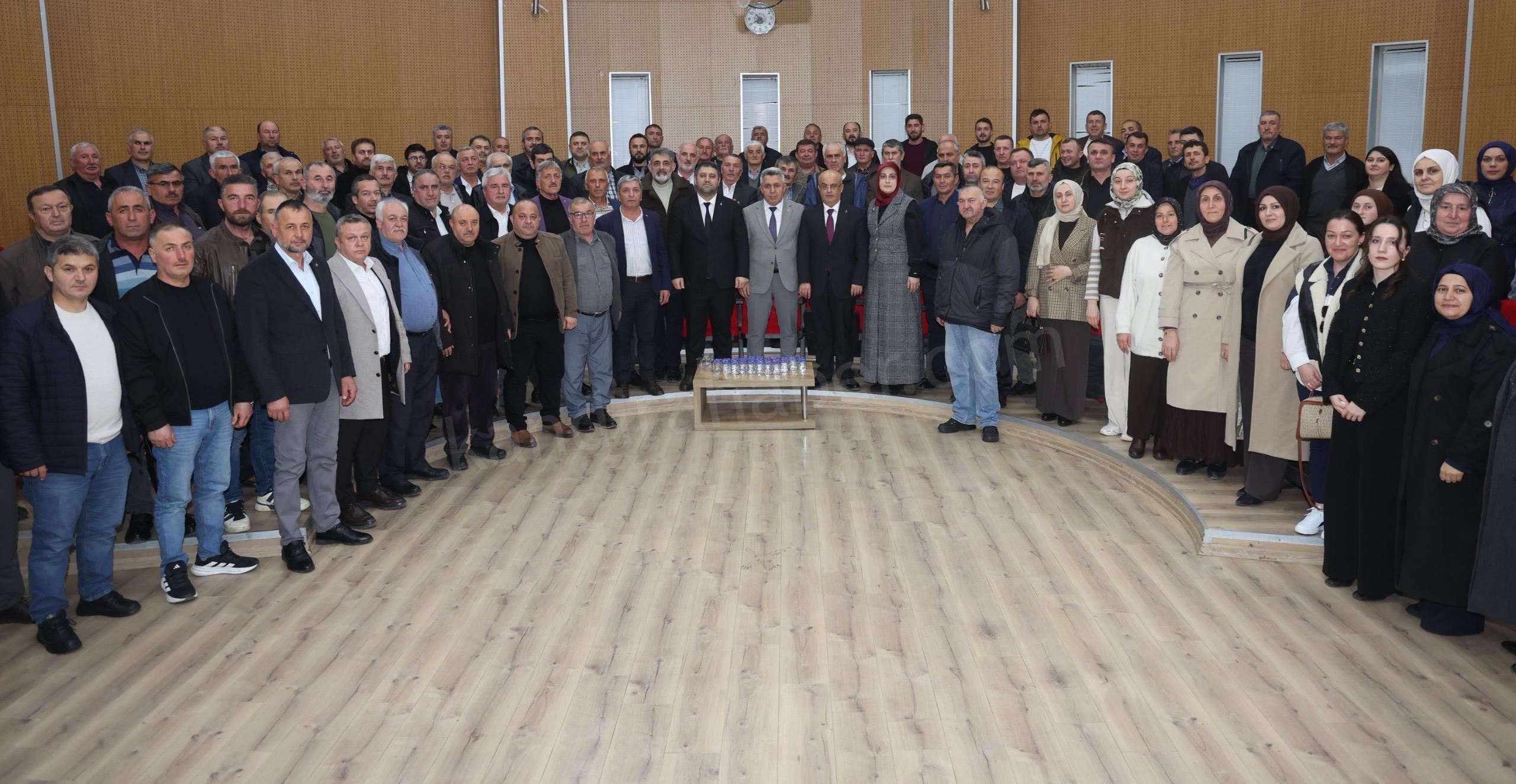 AK Parti Kandıra İlçe Başkanlığı tarafından düzenlenen 117. İlçe Danışma