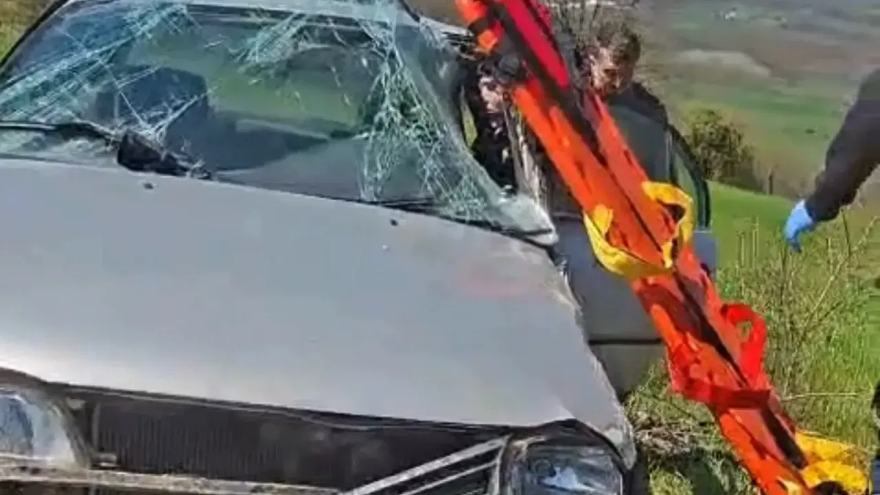 Kandıra–İzmit yolu üzerindeki Gebeli sapağı mevkiinde meydana gelen zincirleme trafik