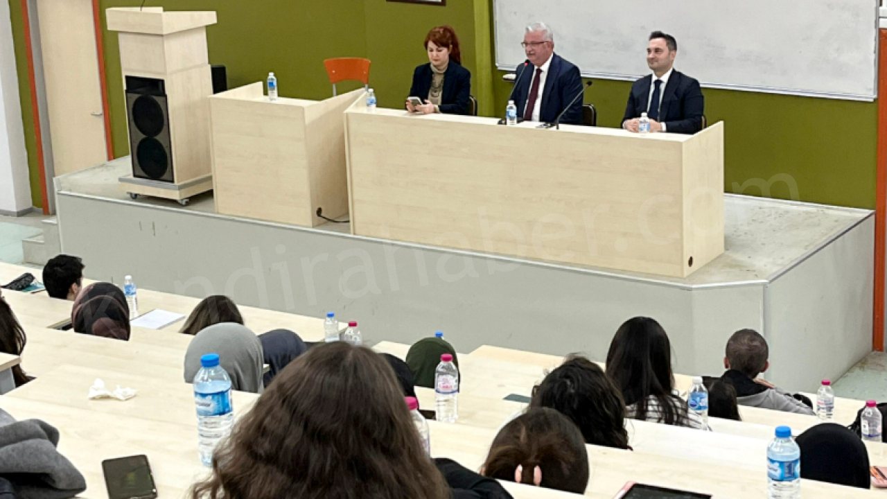 Kocaeli Üniversitesi Hukuk Fakültesi Dekanlığı tarafından düzenlenen kariyer günleri kapsamında,