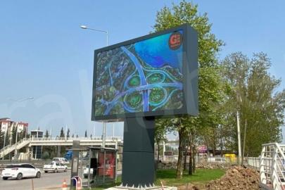 Kocaeli Büyükşehir Belediyesi, kent genelindeki bilgilendirme ağını güçlendirmek amacıyla çıktığı