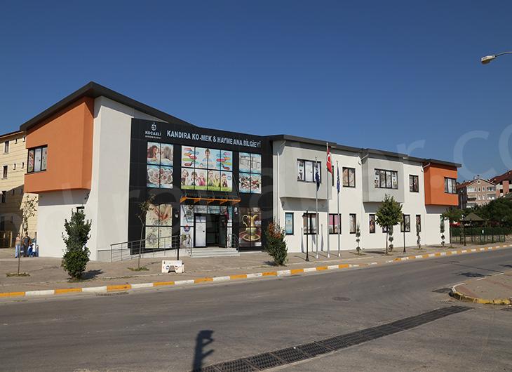 Kocaeli Büyükşehir Belediyesi tarafından geleneksel hale getirilen KO-MEK ilçe sergileri,