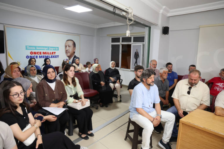 AK Parti Kandıra'da 120. Daraltılmış İlçe Danışma Meclisi Toplantısı Gerçekleştirildi