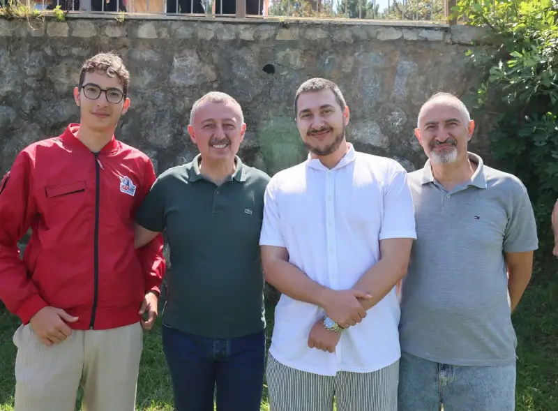 Büyükakın Kumcağız’da Başarılı Gençlerle Buluştu! “Gurur Kaynağımız Oldunuz”