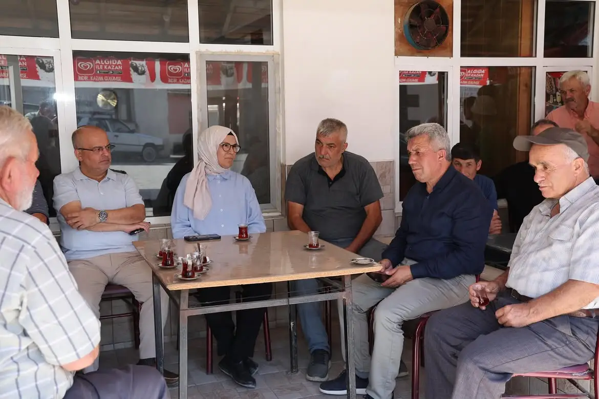 Radiye Sezer Katırcıoğlu Kandıra’daydı! Mahalleleri Gezdi, Üreticilerle Buluştu