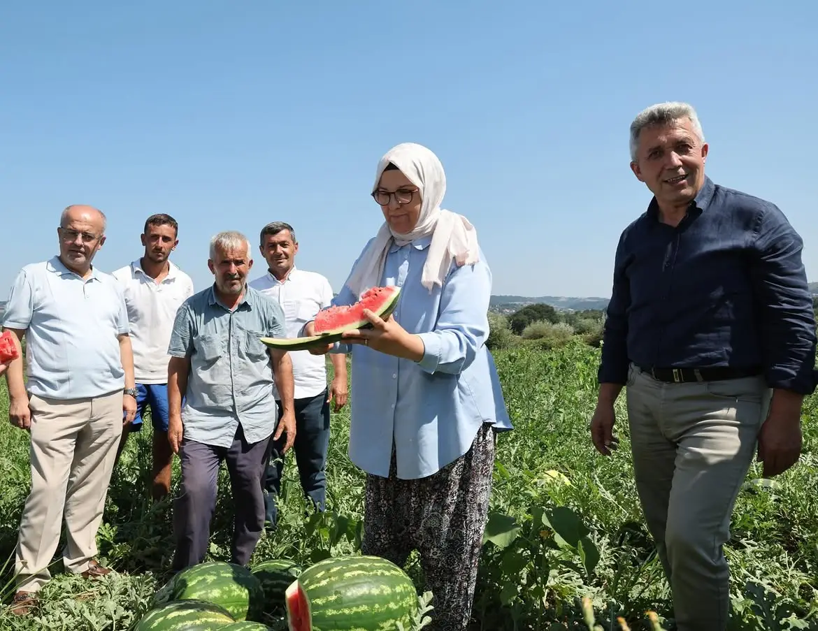 Radiye Sezer Katırcıoğlu Kandıra’daydı! Mahalleleri Gezdi, Üreticilerle Buluştu