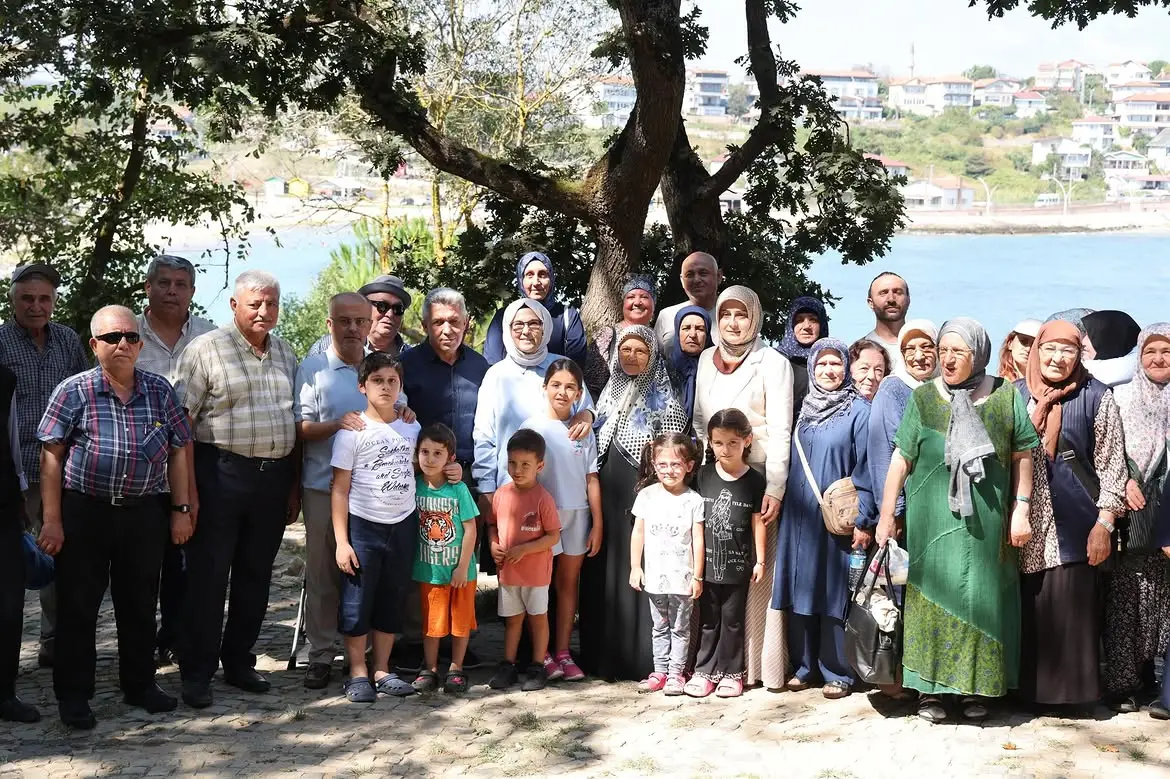 Radiye Sezer Katırcıoğlu Kandıra’daydı! Mahalleleri Gezdi, Üreticilerle Buluştu