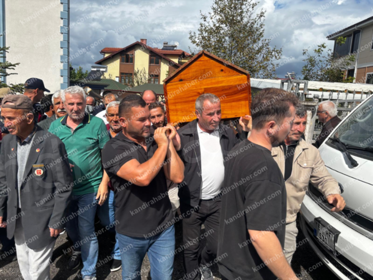 Mehmet Buruş Dualarla Son Yolculuğuna Uğurlandı