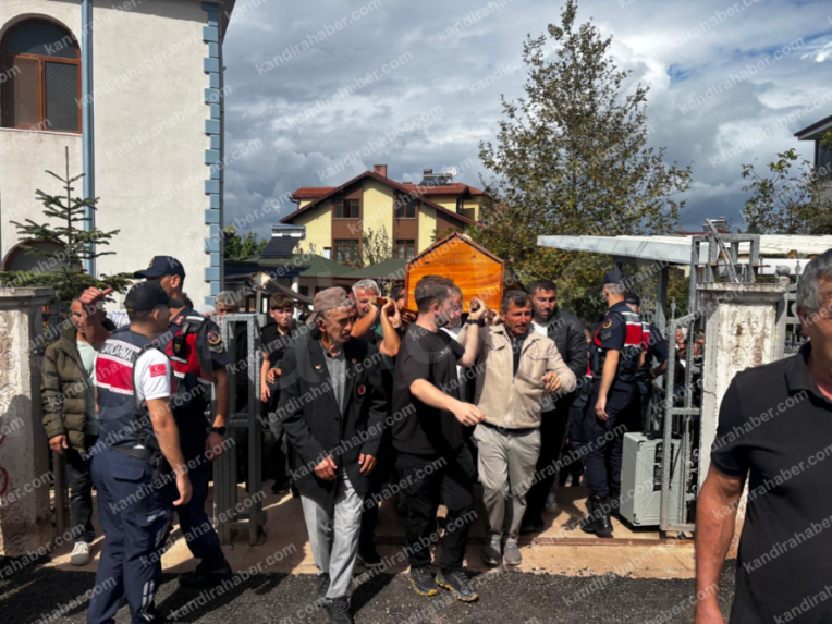 Mehmet Buruş Dualarla Son Yolculuğuna Uğurlandı