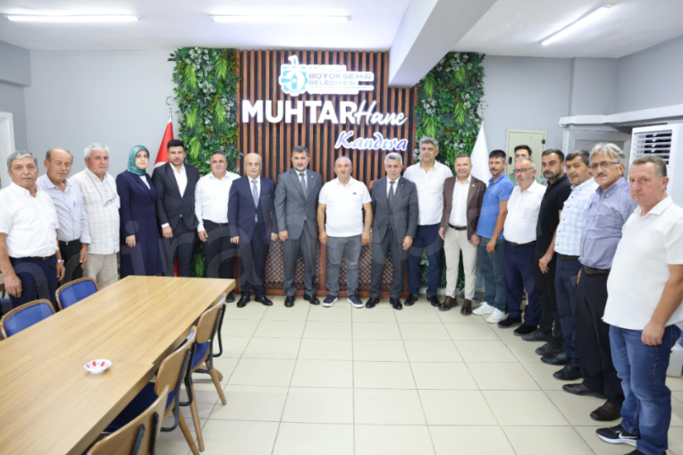 AK Parti Kandıra’da Türkiye Yüzyılı Mesaisi! Ercan Öztürk Gün Boyu Sahadaydı detay fotoğrafı