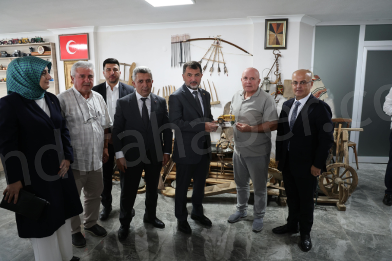 AK Parti Kandıra’da Türkiye Yüzyılı Mesaisi! Ercan Öztürk Gün Boyu Sahadaydı detay fotoğrafı