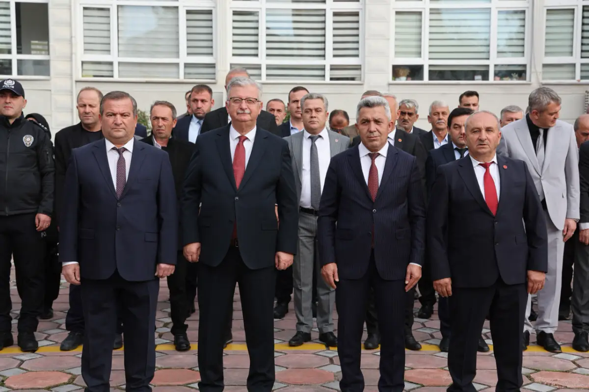 Kandıra’da 19 Ekim Muhtarlar Günü Törenle Kutlandı