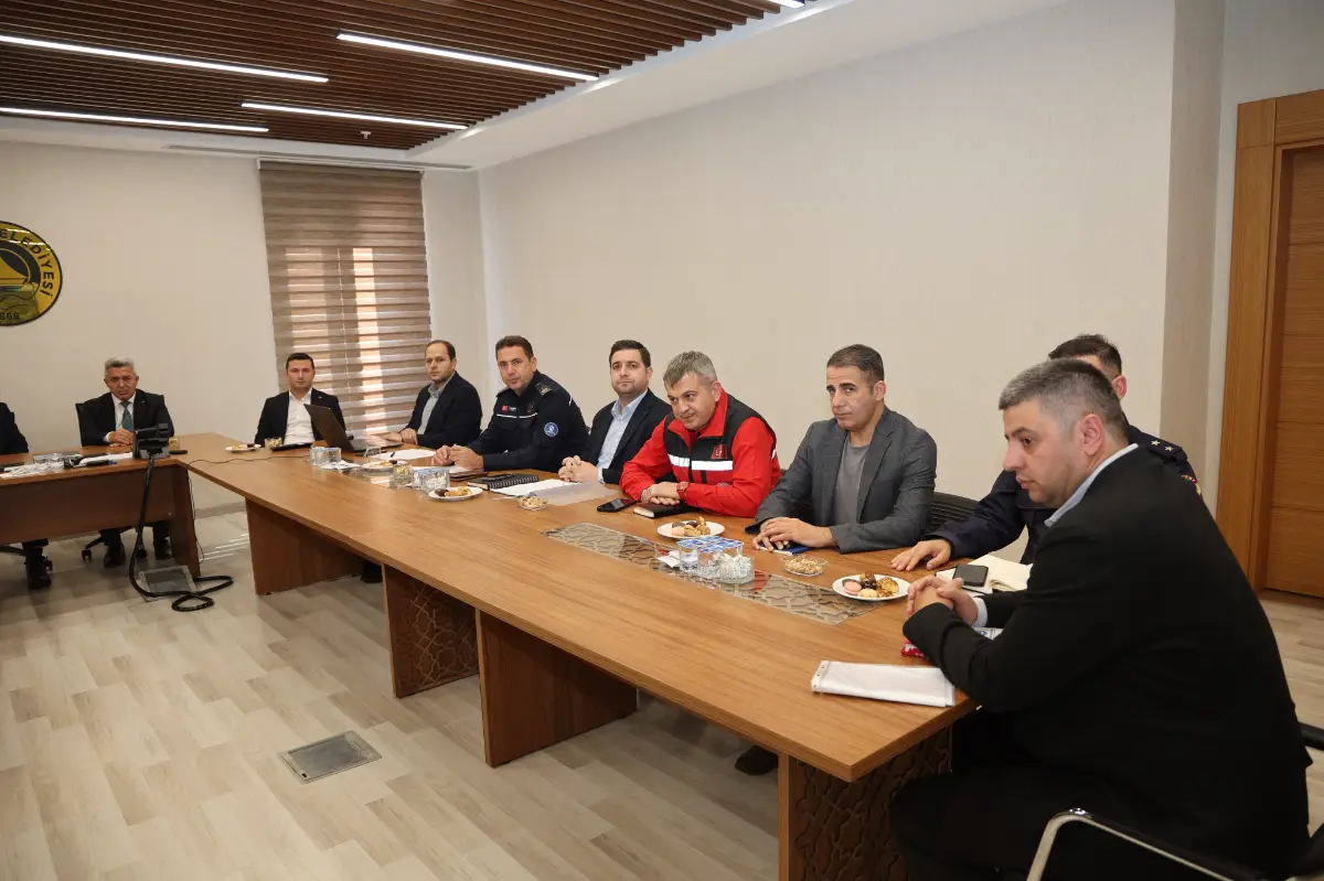 Kandıra’da Sel Sonrası Afet Değerlendirme Toplantısı Yapıldı