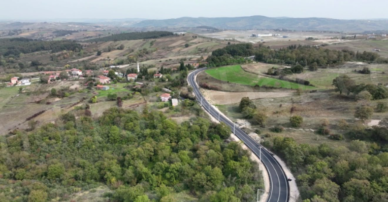 Kandıra Akçaova Grup Yolu’nda 19 Kilometrelik Yenileme: 9,7 Kilometresi Tamamlandı detay fotoğrafı