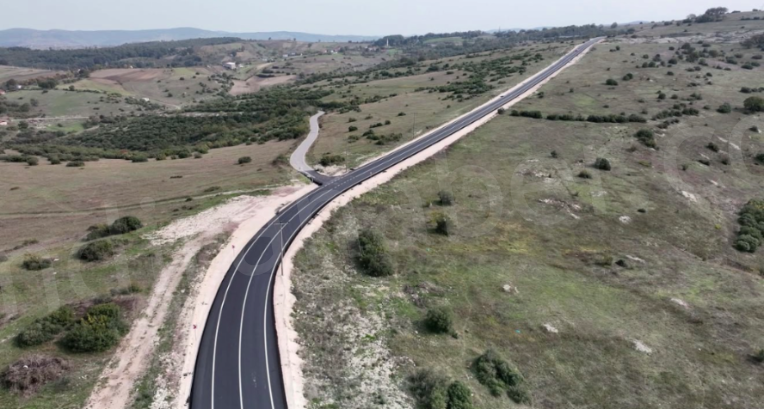 Kandıra Akçaova Grup Yolu’nda 19 Kilometrelik Yenileme: 9,7 Kilometresi Tamamlandı detay fotoğrafı