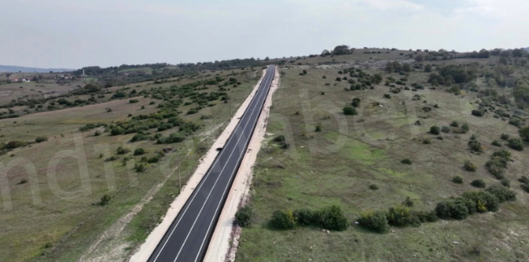 Kandıra Akçaova Grup Yolu’nda 19 Kilometrelik Yenileme: 9,7 Kilometresi Tamamlandı detay fotoğrafı