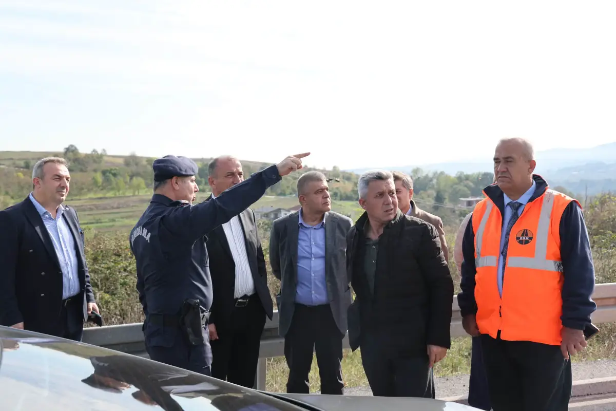 Kandıra-İzmit Yolunda Kandıra Yönü Kontrollü Olarak Trafiğe Açıldı