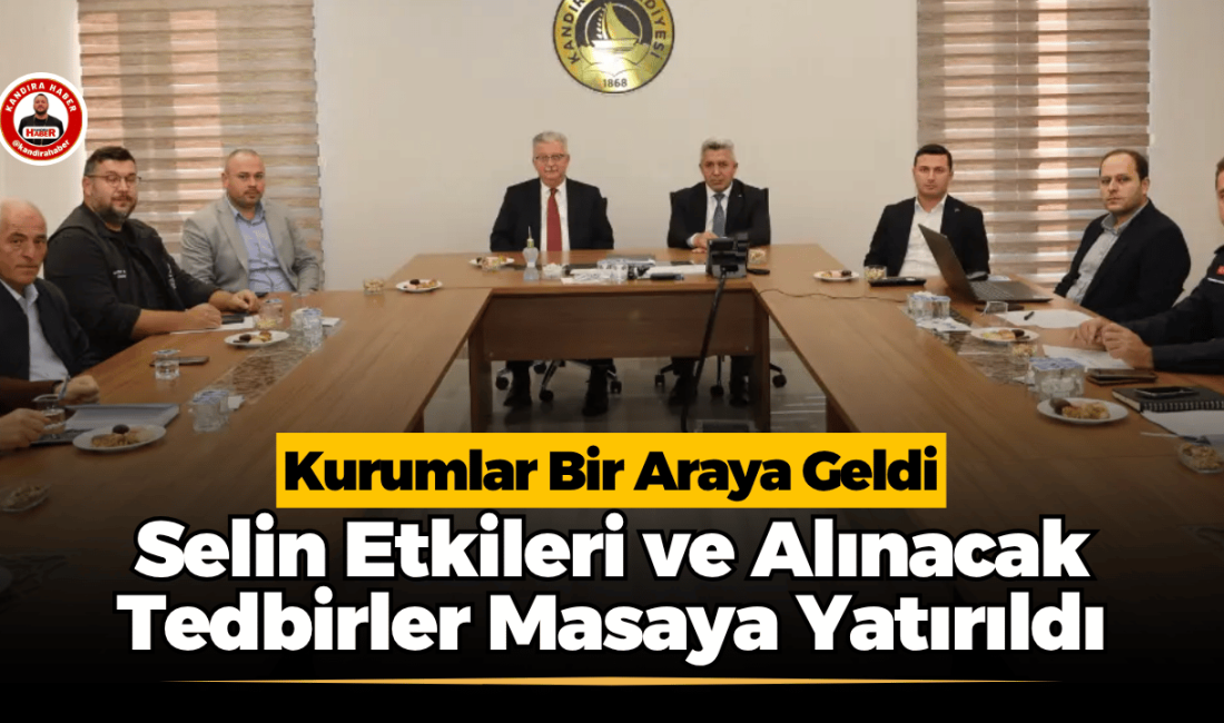 Kandıra’da Sel Sonrası Afet Değerlendirme Toplantısı Yapıldı Kandıra’da hafta sonu yaşanan sel felaketinin ardından ilçe protokolü ve