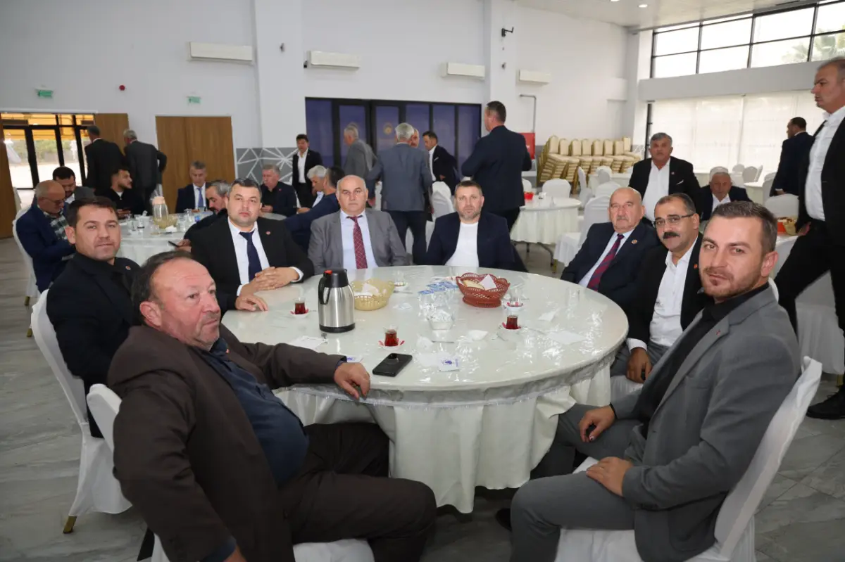 Kandıra’da Muhtarlarla Kahvaltı Programı Düzenlendi