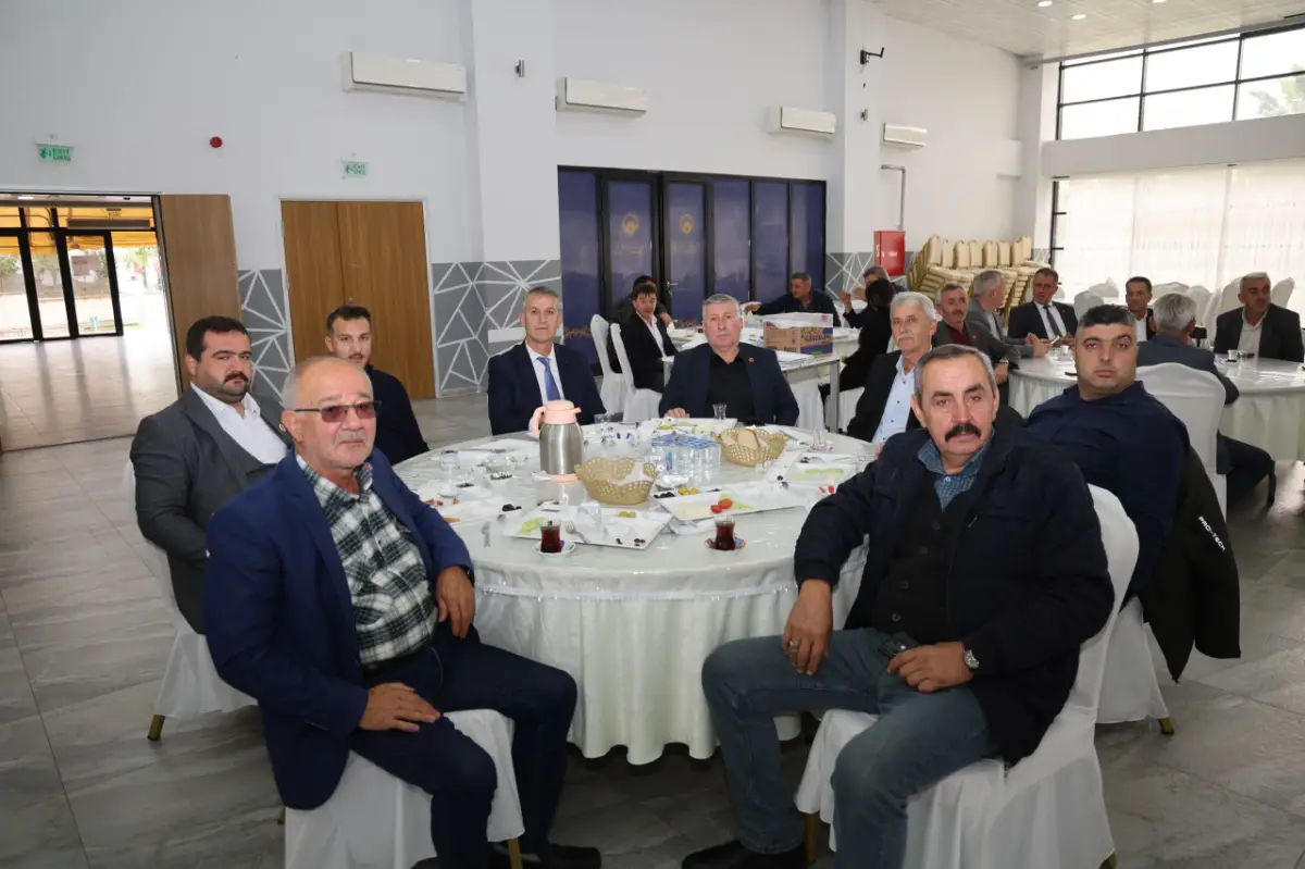 Kandıra’da Muhtarlarla Kahvaltı Programı Düzenlendi